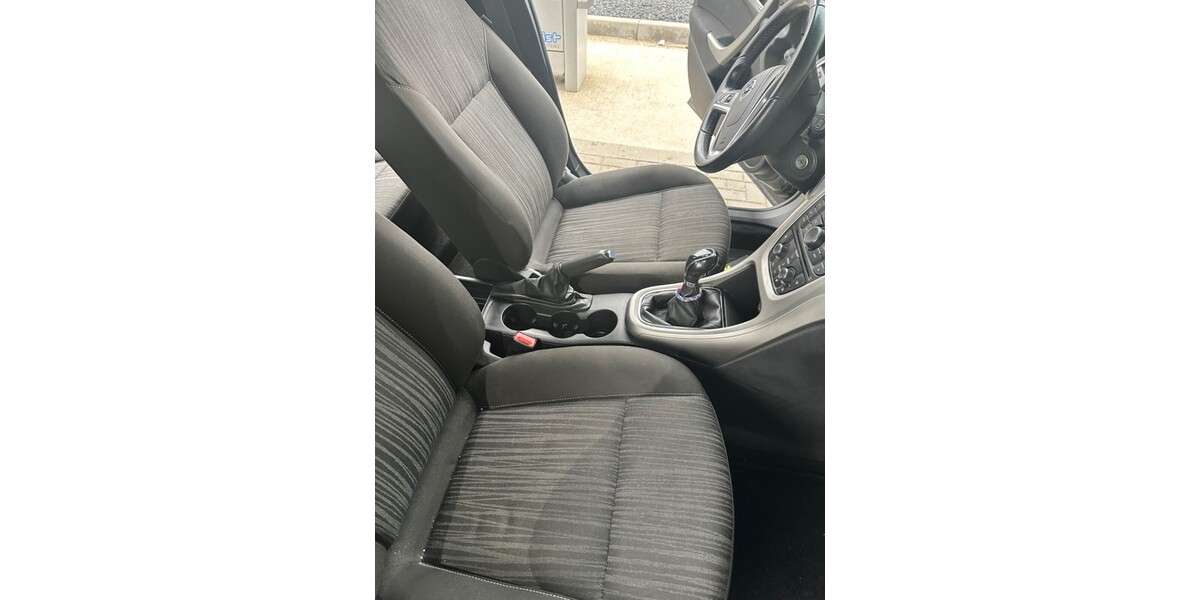 Opel opel astra j 192.570 km 3.490 &euro; Heimbach 52396