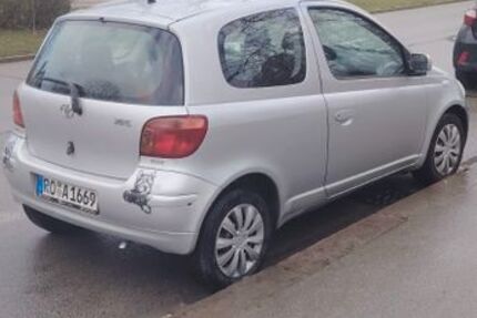 Toyota Yaris 210.000 km 1.900 &euro; München 81667