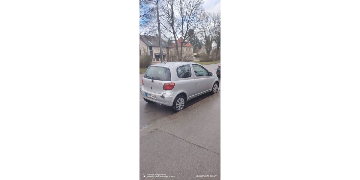 Toyota Yaris 210.000 km 1.900 &euro; München 81667