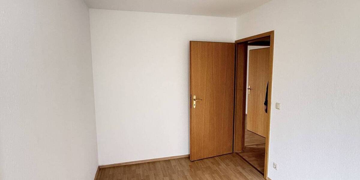 Etagenwohnung Zwickau Marienthal - 4 Zimmer, 75 m&sup2;, 110.000&euro; | Angebot:26176737