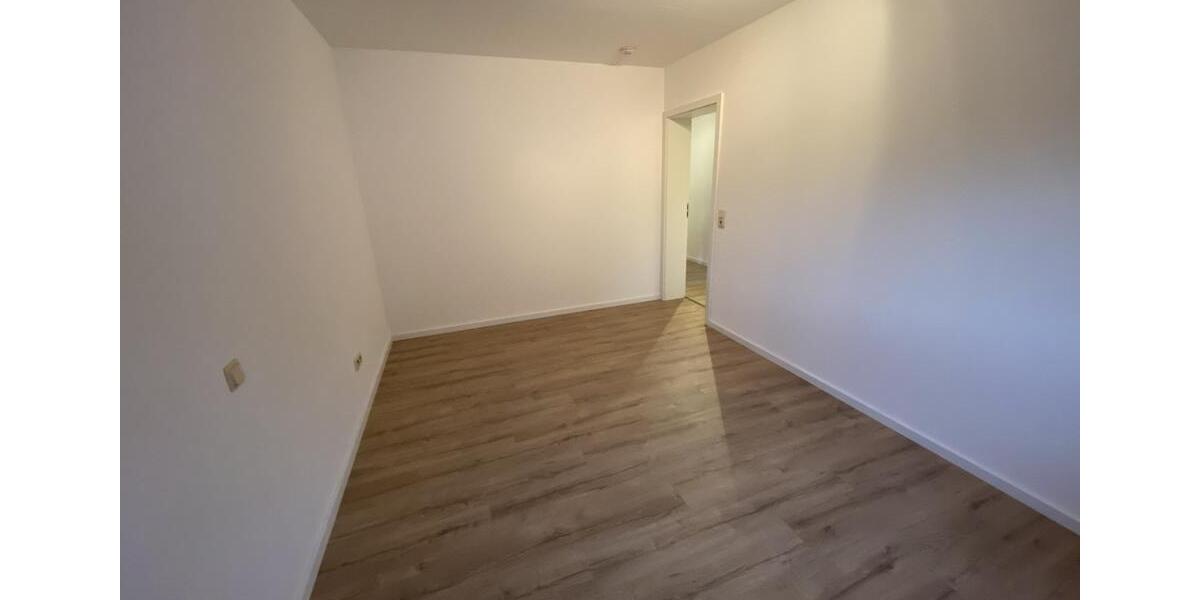 Etagenwohnung Bad Neustadt an der Saale - 3.5 Zimmer, 80 m&sup2;, 725&euro; | Angebot:25931451