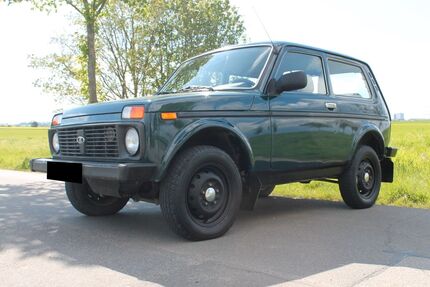 Lada Niva 60.000 km 7.900 &euro; Mainz 55129