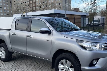 Toyota Hilux 140.000 km 29.750 &euro; Berlin 12681