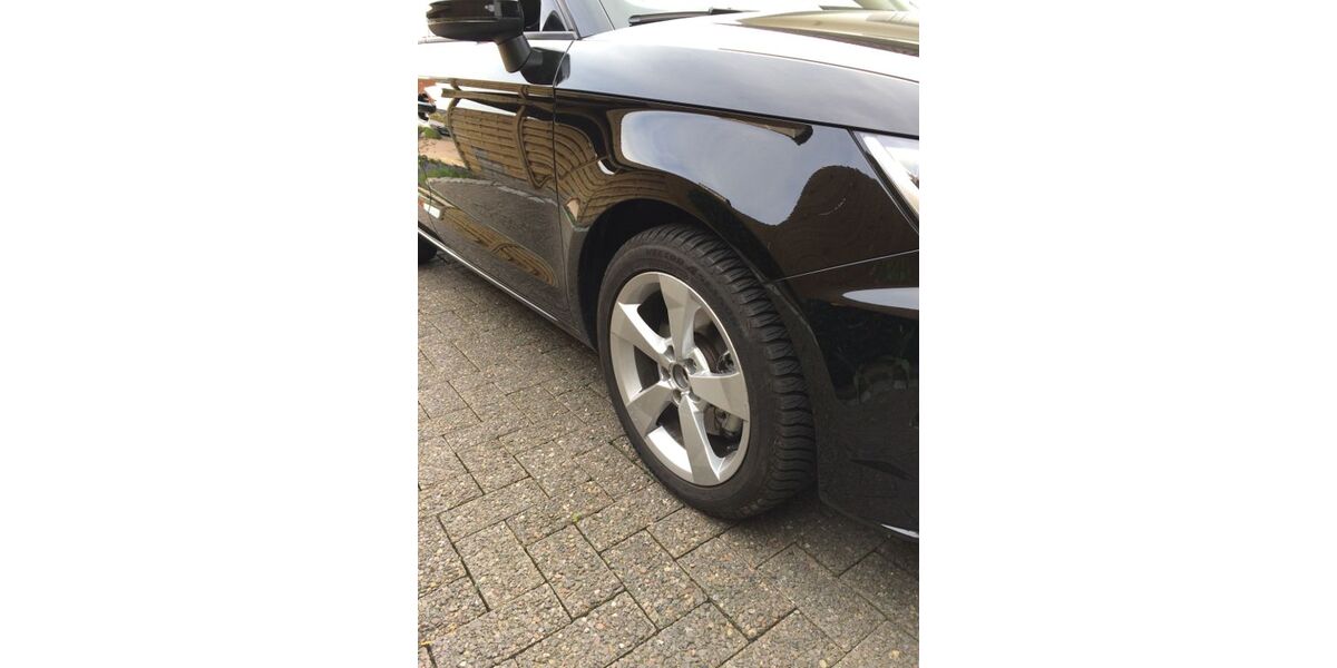 Audi A1 81.000 km 12.100 &euro; Hameln 31789