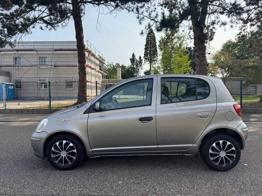 Yaris