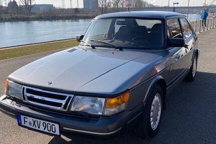 Saab 900 175.000 km 9.880 &euro; Frankfurt 60487