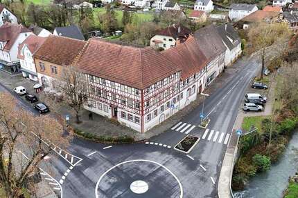 Haus zum Kaufen in Adelsheim 1.490.000 € 1100 m² 25 zimmer