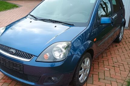 Ford Fiesta 237.000 km 1.299 &euro; Krummhörn 26736
