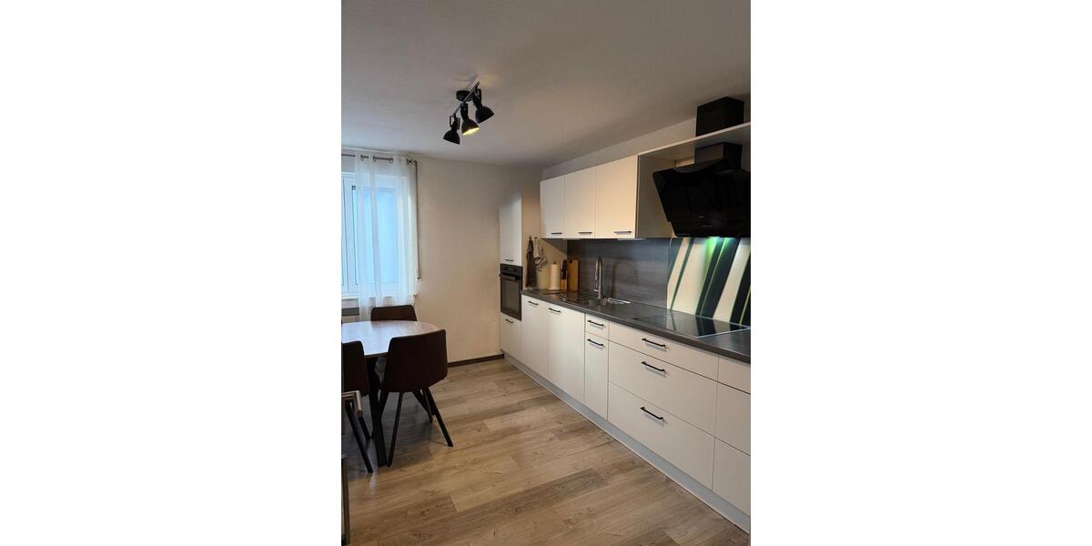 Helle 4-Zimmer Wohnung 4 zimmer