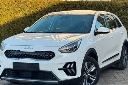 Kia Niro 20.000 km 19.992 &euro; Bad Lippspringe 33175