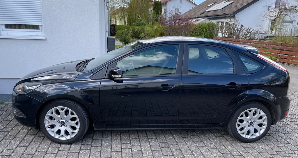 Ford Focus 156.300 km 3.100 &euro; Oberndorf 78727