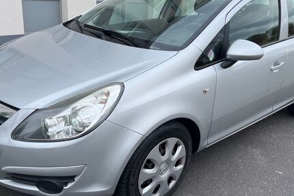 Opel Corsa 146.000 km 2.900 € Lübeck 23560