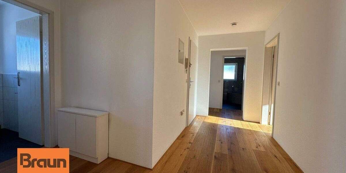 Attraktive 4,5-Zimmer-Eigentumswohung in Trossingen, inkl. Einzelgarage und Pkw-Außenstellplatz 4 zimmer