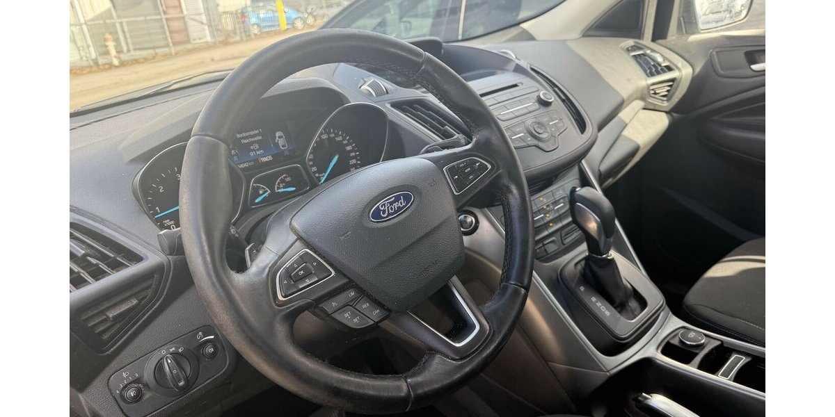 Ford Kuga 2.0 TDCI 4x4 Automatik Sitzheizung Keyless 254.000 km 7.500 &euro; Altdorf 84032