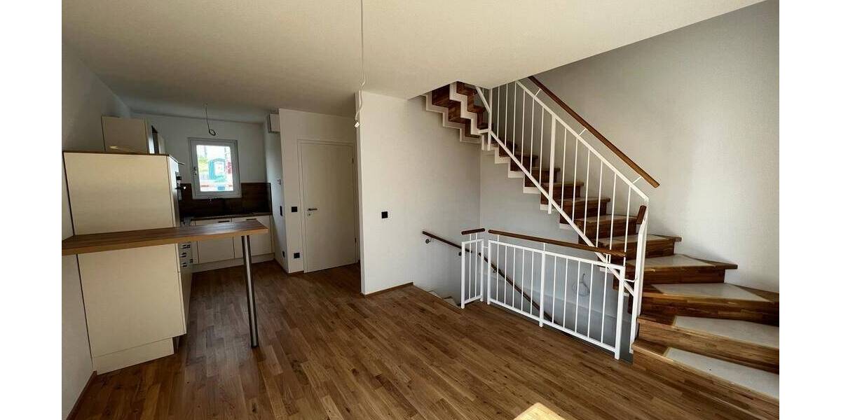 Doppelhaushälfte Mainz Weisenau - 6 Zimmer, 159 m&sup2;, 2.500&euro; | Angebot:23587981