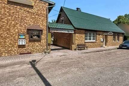 Haus zum Kaufen in Köthen 249.200 € 264 m² 10 zimmer