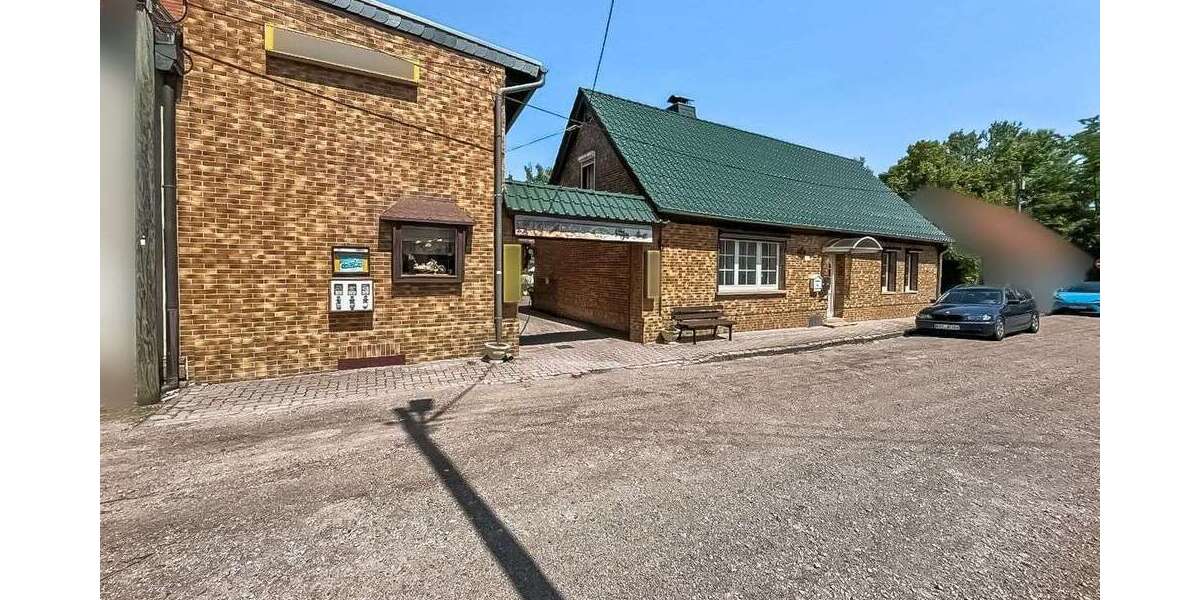 Haus zum Kaufen in Köthen 249.200 € 264 m² 10 zimmer