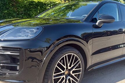 Porsche Cayenne 8.000 km 105.900 &euro; München 81479