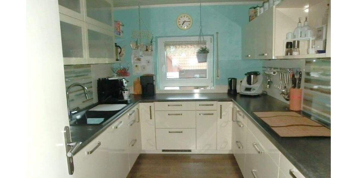 Mehrfamilienhaus, Wohnhaus Niederwerrn - 9 Zimmer, 240 m&sup2;, 430.000&euro; | Angebot:25909016