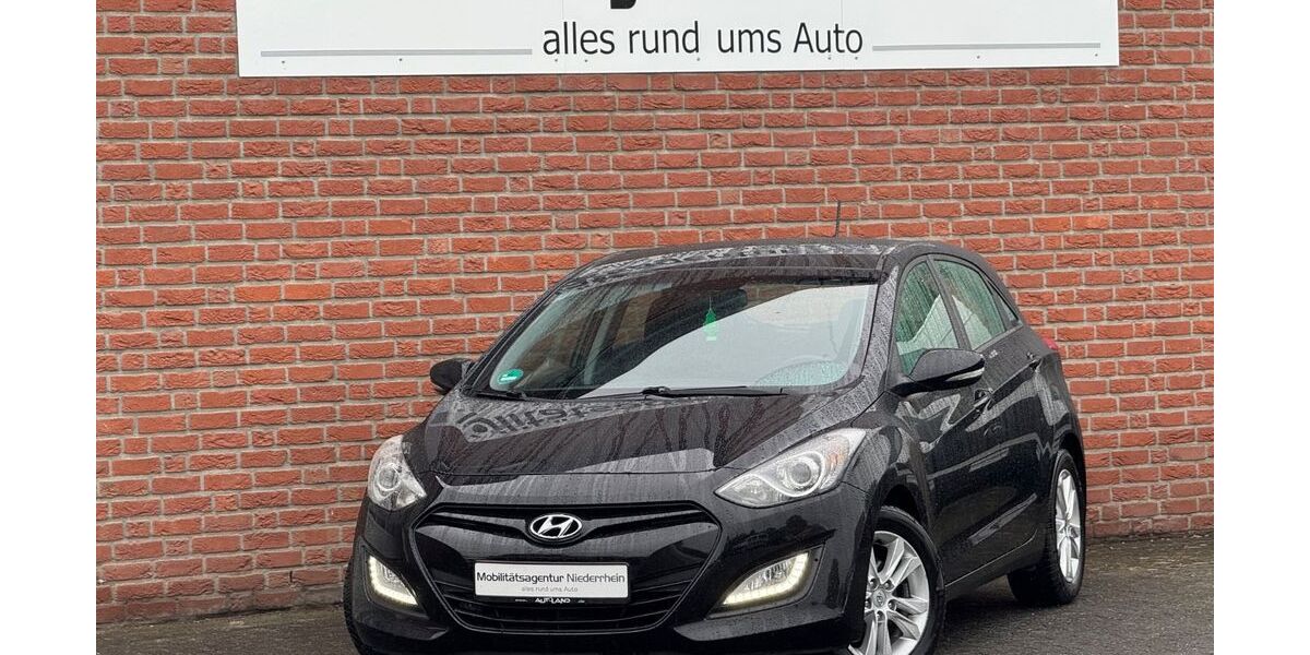 Hyundai i30 85.000 km 7.390 &euro; Weeze 47652