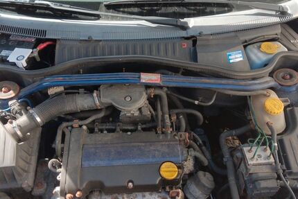 Opel Corsa 180.000 km 3.300 € Marktredwitz 95615