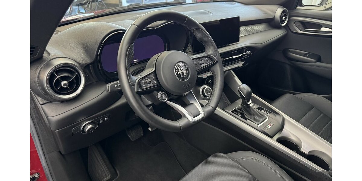 Alfa Romeo Tonale 1.6 VGT-D Sprint ACC Sitzheizung 8.880 km 22.490 &euro; Lich 35423