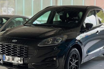 Ford Kuga 27.557 km 33.900 € Lütjenburg 24321