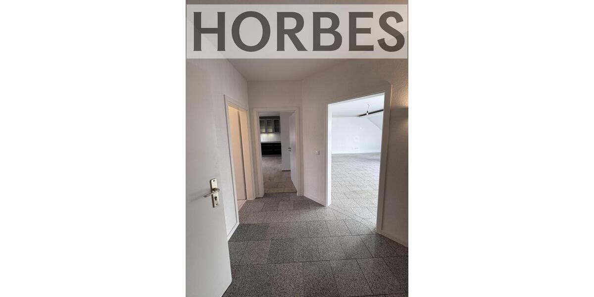 Dachgeschoßwohnung Zwickau Zwickau-Nord - 2 Zimmer, 106 m&sup2;, 850&euro; | Angebot:24874264