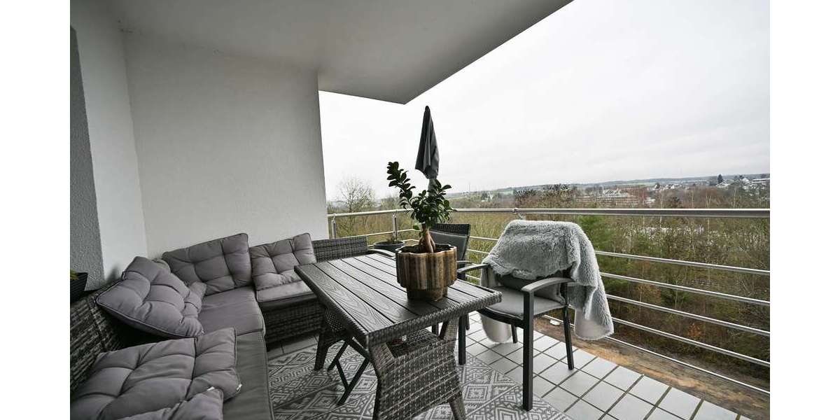 Etagenwohnung Simmern (Hunsrück) - 3 Zimmer, 86 m&sup2;, 770&euro; | Angebot:24736144