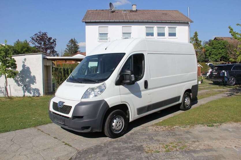 Peugeot Boxer 121.341 km 9.999 € Gilching 82205