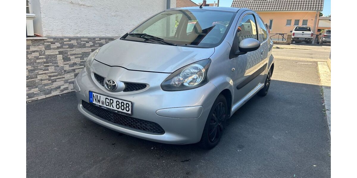 Toyota Aygo (X) 254.000 km 1.499 &euro; Edenkoben 67480