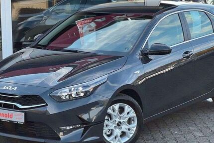 Kia ceed / Ceed 1.500 km 22.990 &euro; Olpe 57462