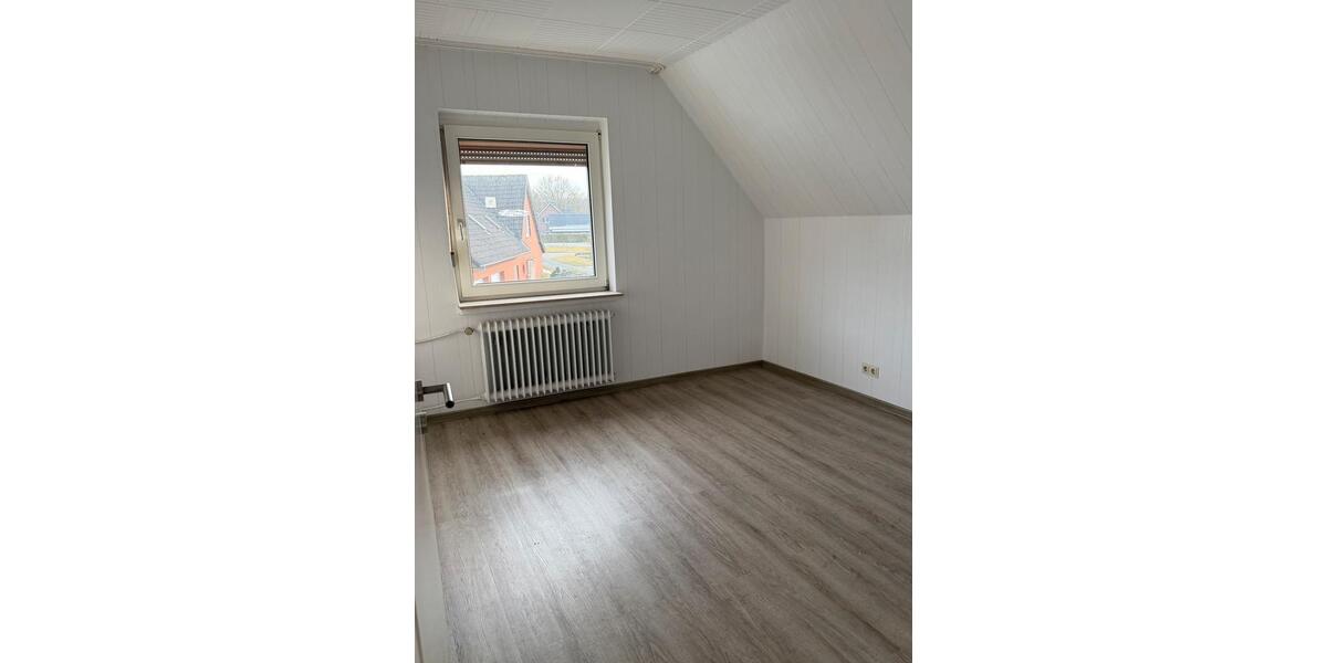Einfamilienhaus Sögel - 6 Zimmer, 140 m&sup2;, 1.300&euro; | Angebot:25056771