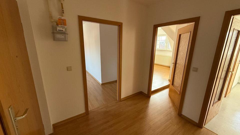 Dachgeschoßwohnung Aken (Elbe) - 1 Zimmer, 65 m&sup2;, 390&euro; | Angebot:25830793