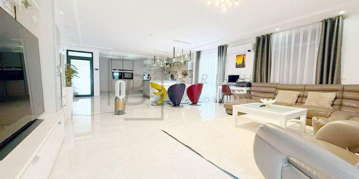 Mehrfamilienhaus, Wohnhaus Bobingen - 6 Zimmer, 193 m&sup2;, 1.260.000&euro; | Angebot:23960233