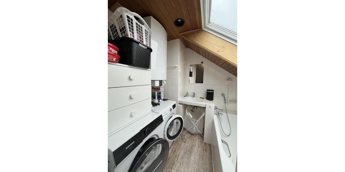 Dachgeschoßwohnung Altdorf - 5 Zimmer, 98 m&sup2;, 950&euro; | Angebot:26006806