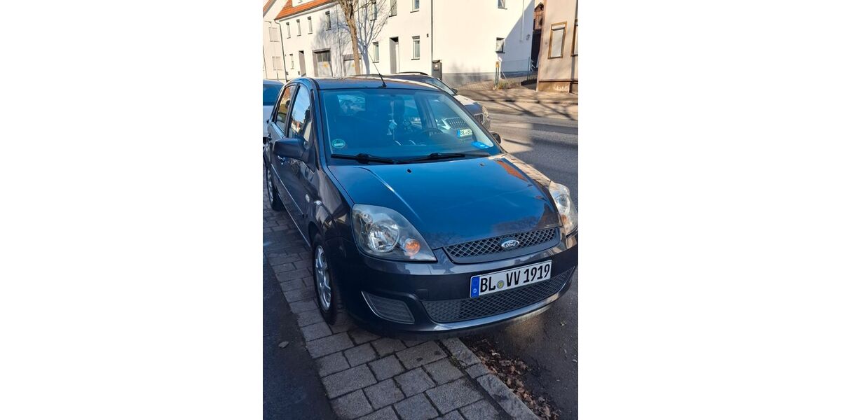 Ford Fiesta 140.000 km 2.200 &euro; Albstadt 72461