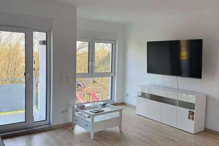 Haus zum Mieten in Schkopau 1.599 € 150 m²