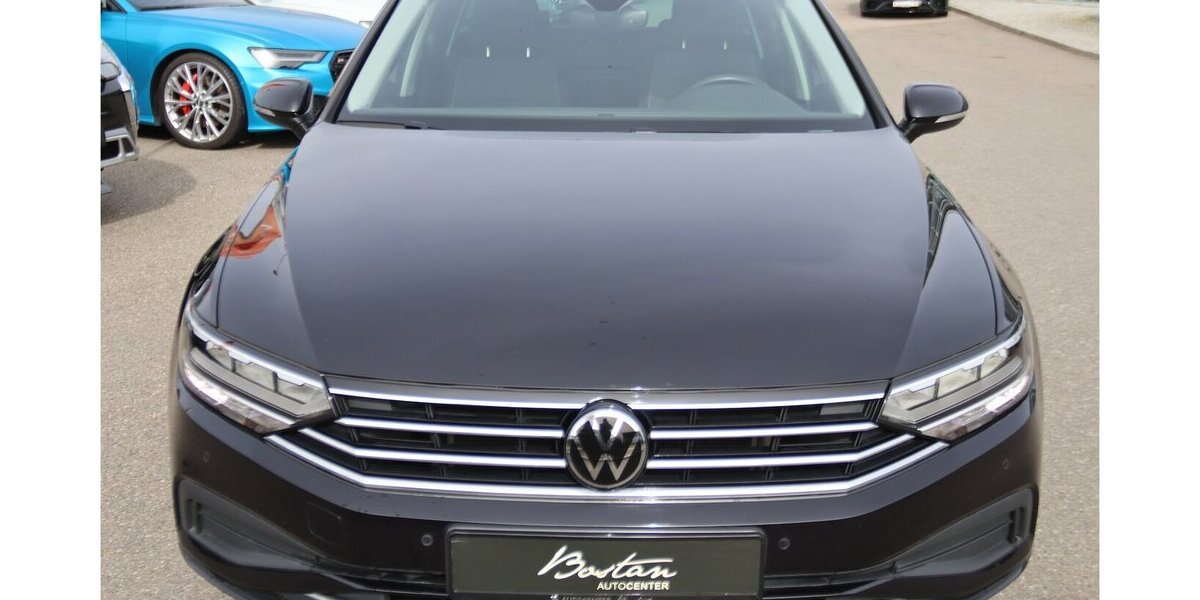 VW Passat 1.5 TSI BUSINESS/DSG/ACC/NAVIGATION/PDC 66.690 km 21.900 &euro; Villingen-Schwenningen 78054