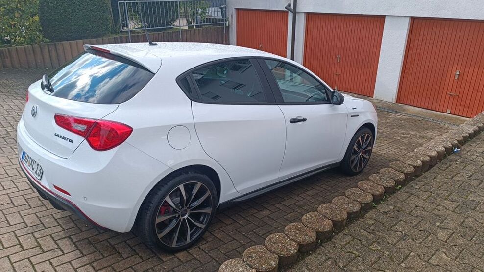 Alfa Romeo Giulietta 24.000 km 17.000 € Durlangen 73568