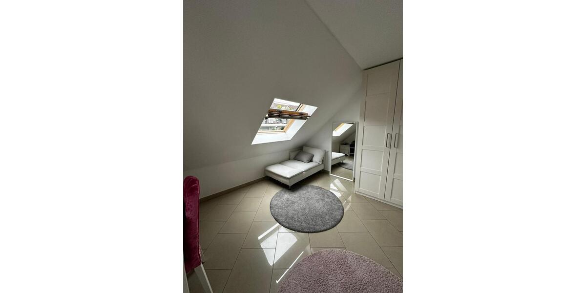 Moderne Doppelhaushälfte zur Miete (WG geeignet) 4.5 zimmer