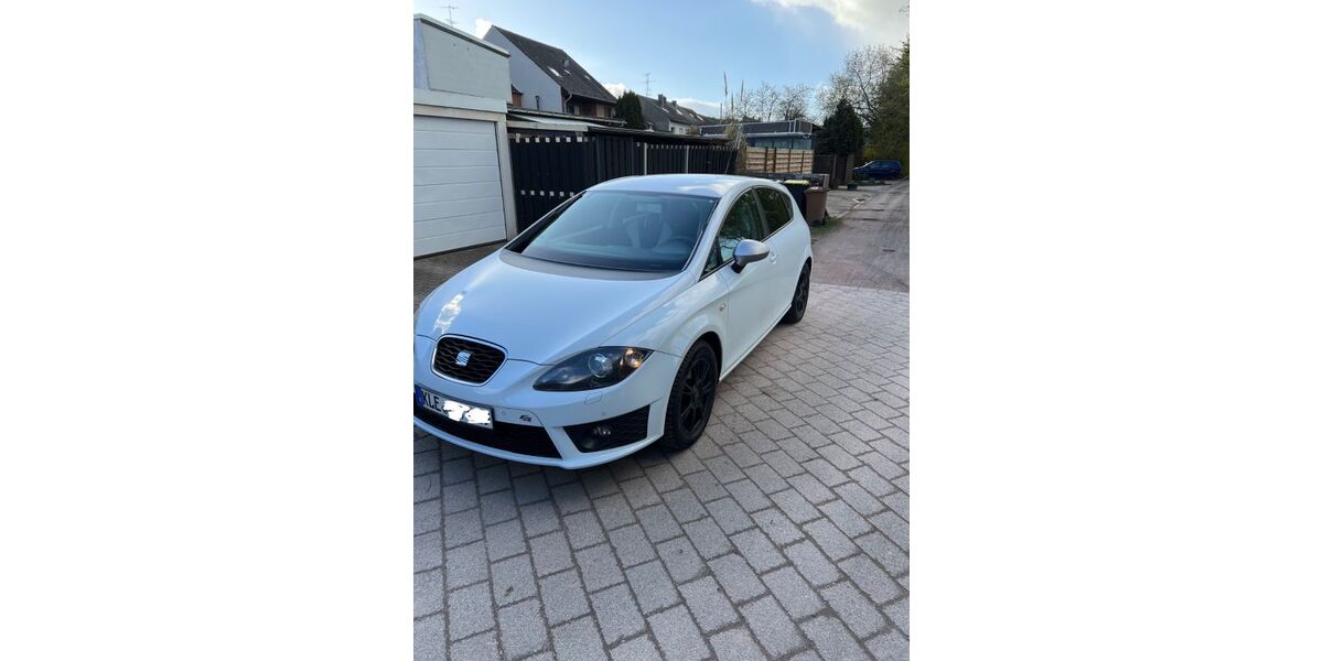 Seat Leon 132.470 km 6.499 &euro; Kevelaer 47623