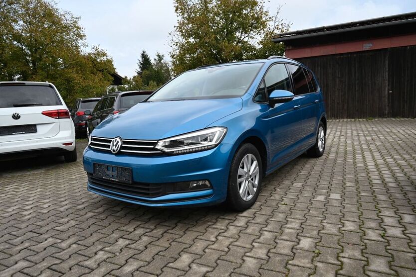 VW Touran 139.800 km 20.500 € Petting /Waging am See 83367