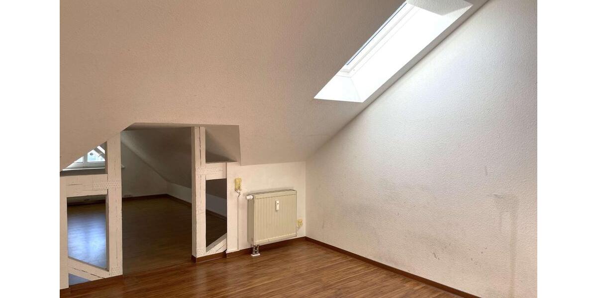 Dachgeschoßwohnung Klingenthal - 4 Zimmer, 146 m&sup2;, 740&euro; | Angebot:26547170