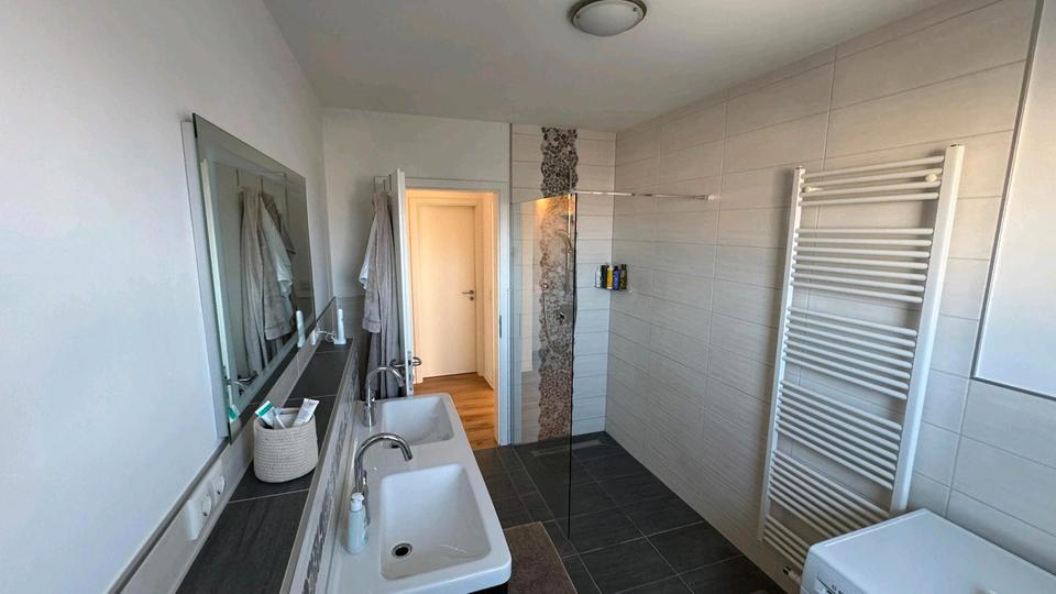 Etagenwohnung Bad Königshofen im Grabfeld - 4 Zimmer, 101 m&sup2;, 850&euro; | Angebot:25065383