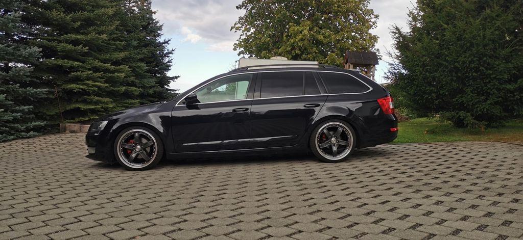 Skoda Octavia 110.000 km 11.999 € Burgstädt 09217