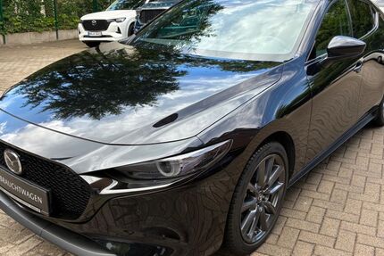 Mazda 3 18.860 km 22.950 &euro; Hamburg 21033