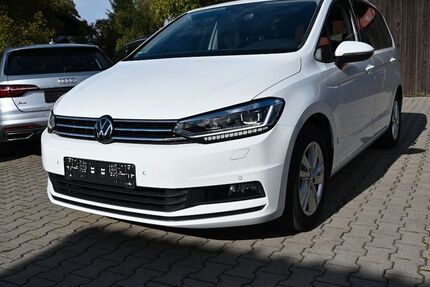 VW Touran 102.000 km 25.500 € Petting /Waging am See 83367