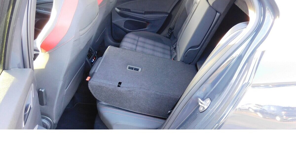 VW Golf 2.0 VIII GTI Performance TSI BMT Navi 25.600 km 24.990 &euro; Vordorf 38533