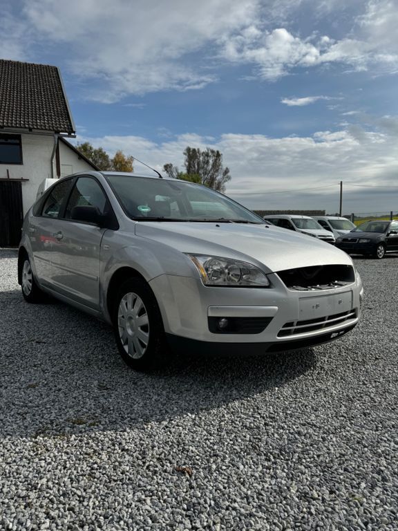 Ford Focus 277.344 km 699 € Baierbach /Landshut 84171